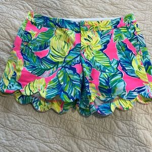EUC Lilly Pulitzer Buttercup Shorts